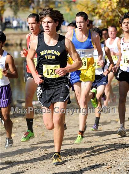 Thumbnail 1 in CIF State Cross Country Championships (Boys Division II) photogallery.