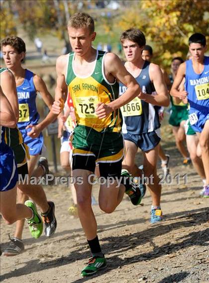 Thumbnail 2 in CIF State Cross Country Championships (Boys Division II) photogallery.