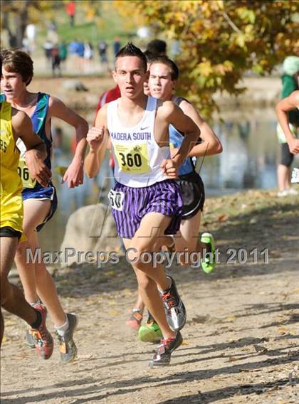 Thumbnail 1 in CIF State Cross Country Championships (Boys Division II) photogallery.