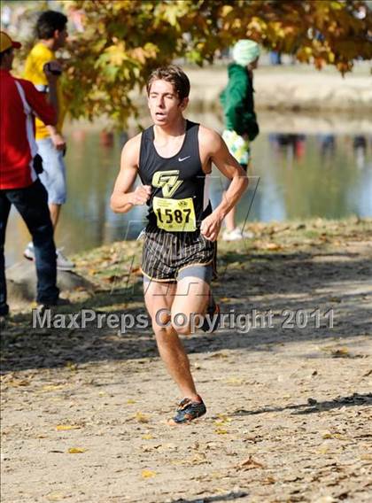 Thumbnail 1 in CIF State Cross Country Championships (Boys Division II) photogallery.