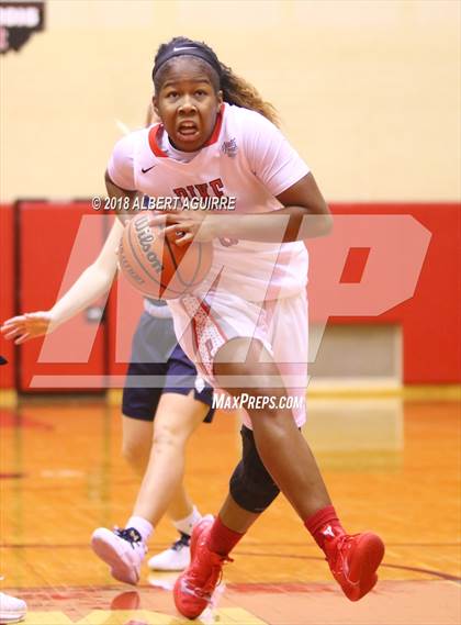 Thumbnail 1 in Decatur Central vs. Pike photogallery.