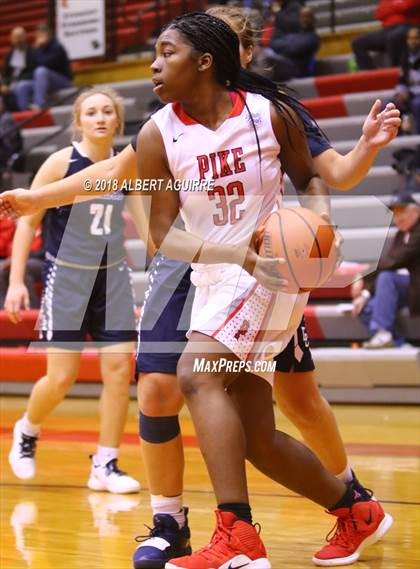 Thumbnail 2 in Decatur Central vs. Pike photogallery.