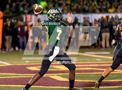 Thumbnail 3 in Royal @ Simi Valley photogallery.