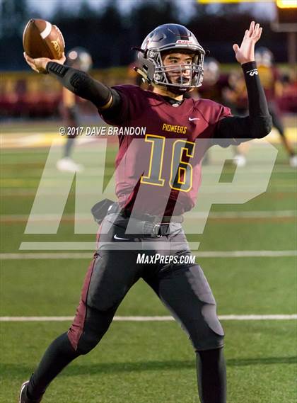 Thumbnail 1 in Royal @ Simi Valley photogallery.