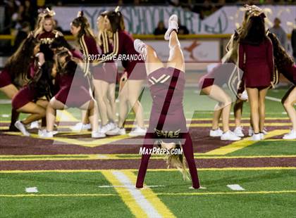 Thumbnail 2 in Royal @ Simi Valley photogallery.