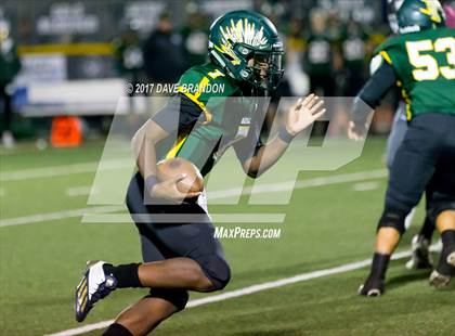 Thumbnail 2 in Royal @ Simi Valley photogallery.