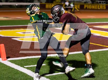 Thumbnail 3 in Royal @ Simi Valley photogallery.