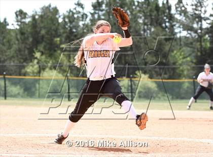 Thumbnail 1 in Cleveland vs Bradley Central photogallery.