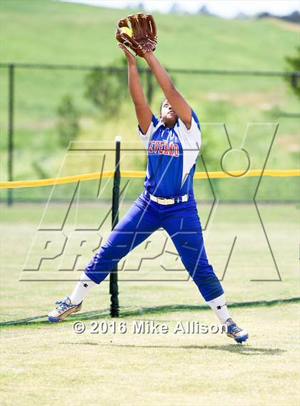 Thumbnail 3 in Cleveland vs Bradley Central photogallery.