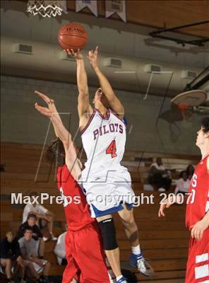 Thumbnail 1 in St. Joseph Notre Dame vs St. George-Canada (Torrey Pines Holiday Prep Classic) photogallery.