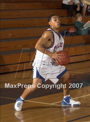 Thumbnail 2 in St. Joseph Notre Dame vs St. George-Canada (Torrey Pines Holiday Prep Classic) photogallery.