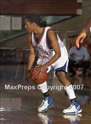 Thumbnail 3 in St. Joseph Notre Dame vs St. George-Canada (Torrey Pines Holiday Prep Classic) photogallery.