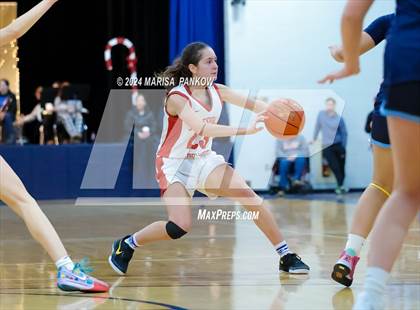 Thumbnail 3 in Bishop Grimes vs Jamesville-Dewitt photogallery.