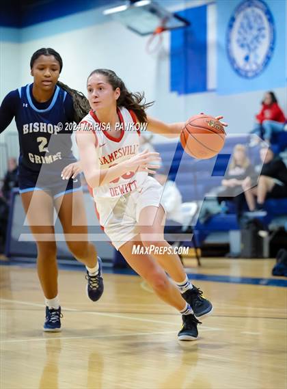 Thumbnail 2 in Bishop Grimes vs Jamesville-Dewitt photogallery.