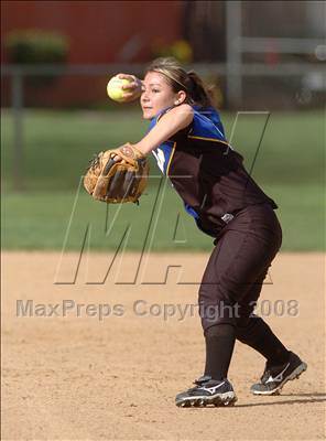 Thumbnail 3 in Lincoln vs. Del Oro (Pre-Season Tournament of Champions) photogallery.