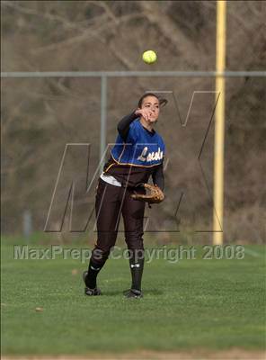 Thumbnail 3 in Lincoln vs. Del Oro (Pre-Season Tournament of Champions) photogallery.