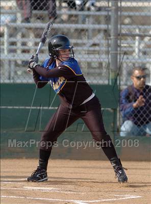 Thumbnail 3 in Lincoln vs. Del Oro (Pre-Season Tournament of Champions) photogallery.
