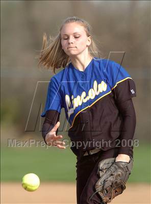 Thumbnail 3 in Lincoln vs. Del Oro (Pre-Season Tournament of Champions) photogallery.