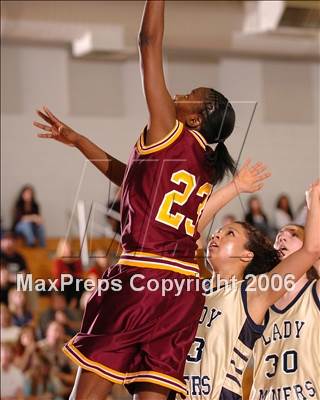 Thumbnail 3 in Edison vs. Nevada Union (Section Playoffs) photogallery.