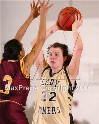 Thumbnail 2 in Edison vs. Nevada Union (Section Playoffs) photogallery.