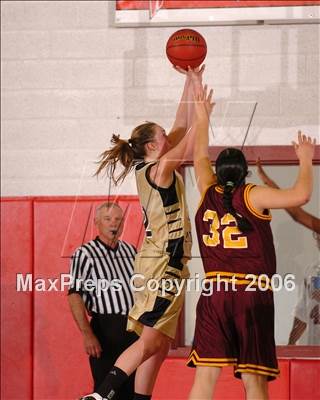 Thumbnail 2 in Edison vs. Nevada Union (Section Playoffs) photogallery.