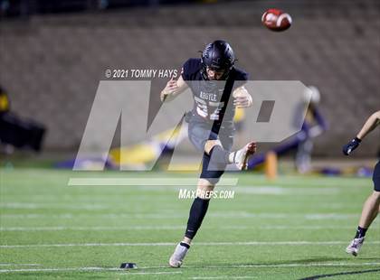 Thumbnail 3 in Argyle vs. Stephenville (UIL 4A Region Playoff) photogallery.