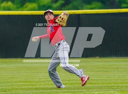 Thumbnail 3 in Terre Haute North Vigo vs. Plainfield (Sectional Semifinal) photogallery.