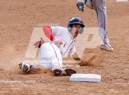 Thumbnail 2 in Terre Haute North Vigo vs. Plainfield (Sectional Semifinal) photogallery.
