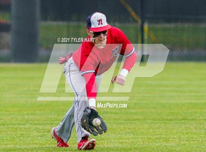 Thumbnail 2 in Terre Haute North Vigo vs. Plainfield (Sectional Semifinal) photogallery.