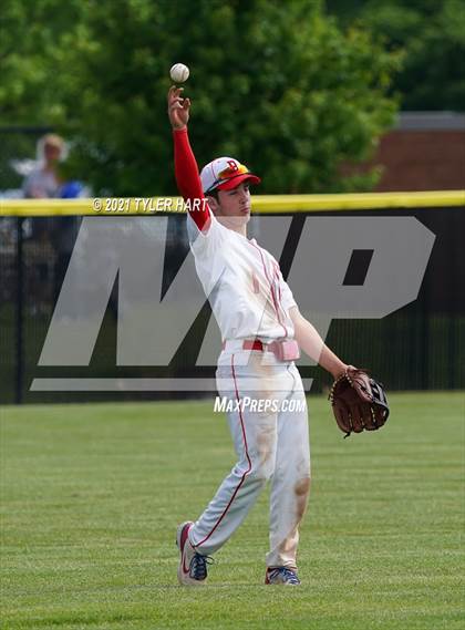 Thumbnail 2 in Terre Haute North Vigo vs. Plainfield (Sectional Semifinal) photogallery.