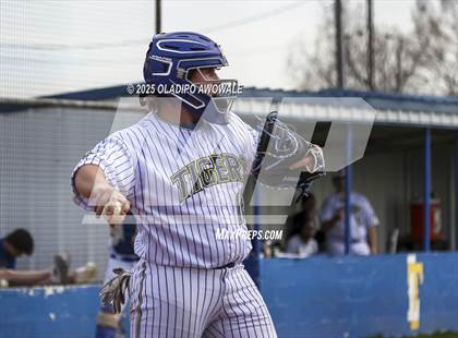 Thumbnail 1 in Pottsboro @ Leonard photogallery.