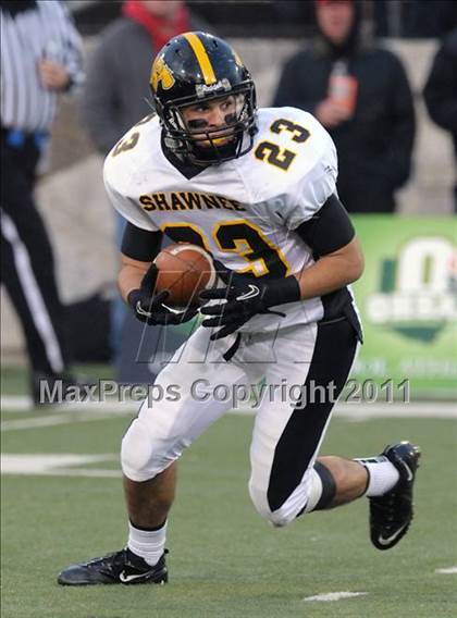 Thumbnail 3 in Shawnee vs. Cardinal Mooney (OHSAA D3 Final) photogallery.