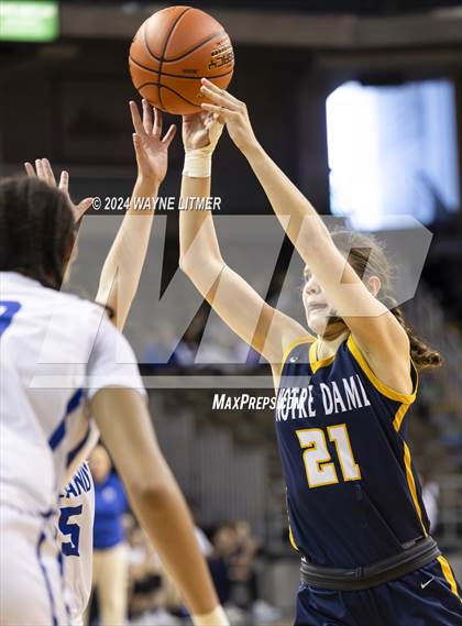 Thumbnail 3 in Notre Dame vs Highlands (2024 9th Region Girls Basketball Tournament) photogallery.