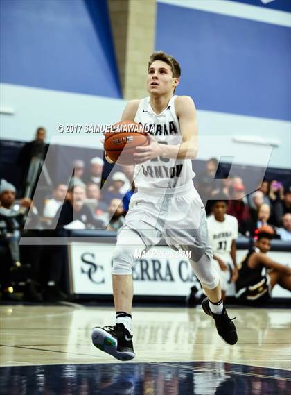 Thumbnail 2 in Sierra Canyon vs Bishop O'Dowd (Sierra Canyon Super Showcase) photogallery.