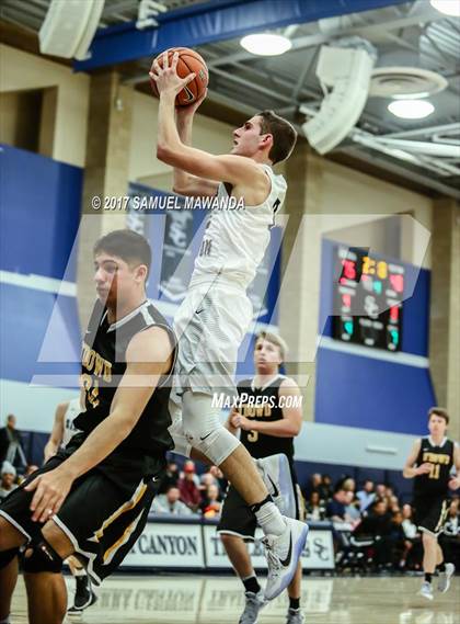 Thumbnail 3 in Sierra Canyon vs Bishop O'Dowd (Sierra Canyon Super Showcase) photogallery.
