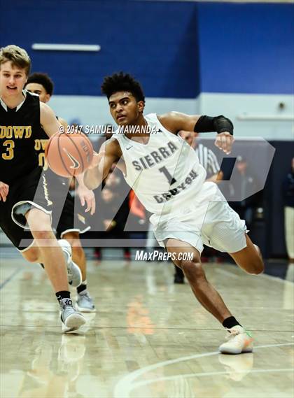 Thumbnail 1 in Sierra Canyon vs Bishop O'Dowd (Sierra Canyon Super Showcase) photogallery.