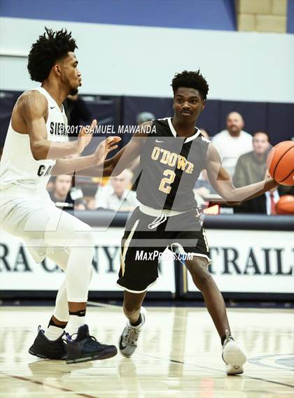 Thumbnail 3 in Sierra Canyon vs Bishop O'Dowd (Sierra Canyon Super Showcase) photogallery.