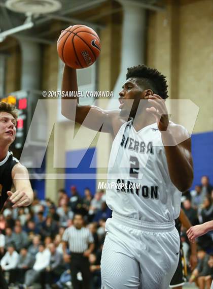 Thumbnail 1 in Sierra Canyon vs Bishop O'Dowd (Sierra Canyon Super Showcase) photogallery.