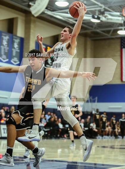 Thumbnail 2 in Sierra Canyon vs Bishop O'Dowd (Sierra Canyon Super Showcase) photogallery.