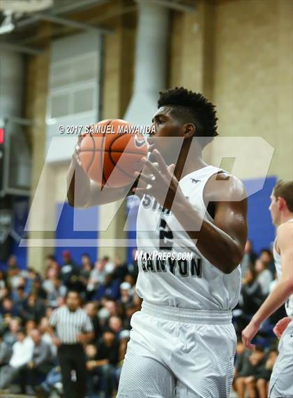 Thumbnail 2 in Sierra Canyon vs Bishop O'Dowd (Sierra Canyon Super Showcase) photogallery.