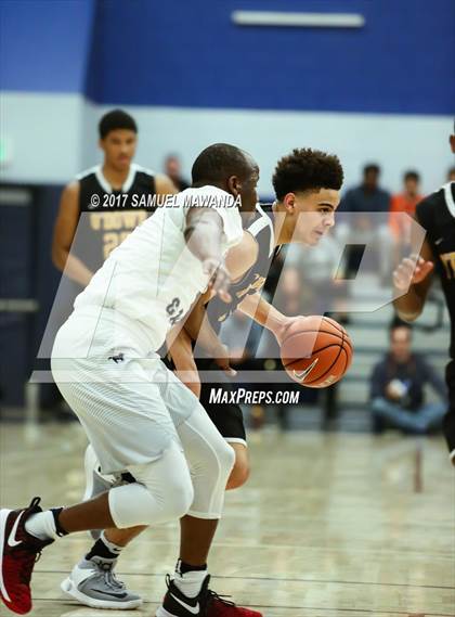 Thumbnail 3 in Sierra Canyon vs Bishop O'Dowd (Sierra Canyon Super Showcase) photogallery.