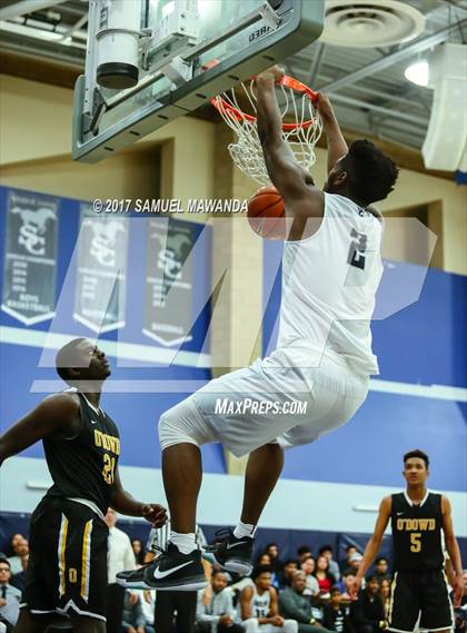 Thumbnail 2 in Sierra Canyon vs Bishop O'Dowd (Sierra Canyon Super Showcase) photogallery.