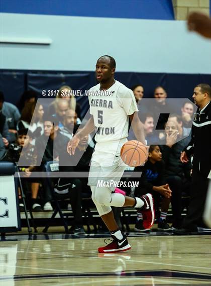 Thumbnail 1 in Sierra Canyon vs Bishop O'Dowd (Sierra Canyon Super Showcase) photogallery.
