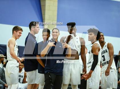 Thumbnail 2 in Sierra Canyon vs Bishop O'Dowd (Sierra Canyon Super Showcase) photogallery.