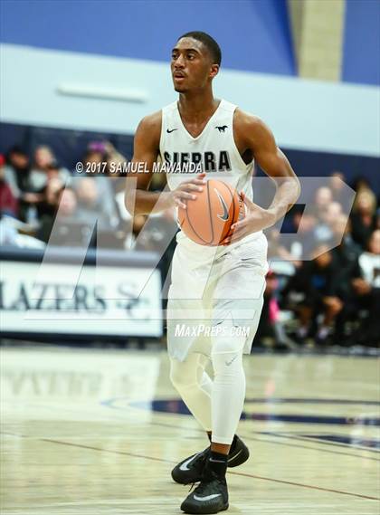 Thumbnail 3 in Sierra Canyon vs Bishop O'Dowd (Sierra Canyon Super Showcase) photogallery.