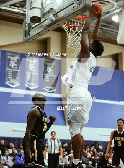 Thumbnail 3 in Sierra Canyon vs Bishop O'Dowd (Sierra Canyon Super Showcase) photogallery.