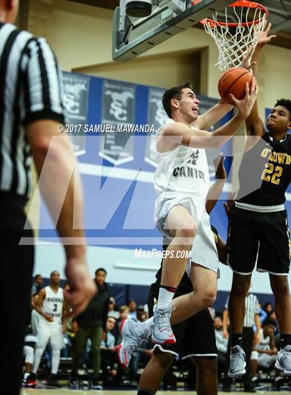 Thumbnail 2 in Sierra Canyon vs Bishop O'Dowd (Sierra Canyon Super Showcase) photogallery.