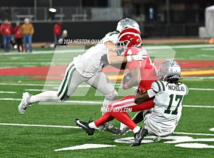 Thumbnail 3 in De La Salle vs. Mater Dei (CIF State Open Division Final) photogallery.