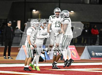 Thumbnail 1 in De La Salle vs. Mater Dei (CIF State Open Division Final) photogallery.
