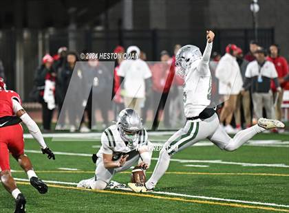 Thumbnail 1 in De La Salle vs. Mater Dei (CIF State Open Division Final) photogallery.